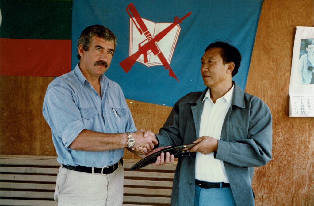 Mike Borlace presents Khun Sa with a Kukri knife